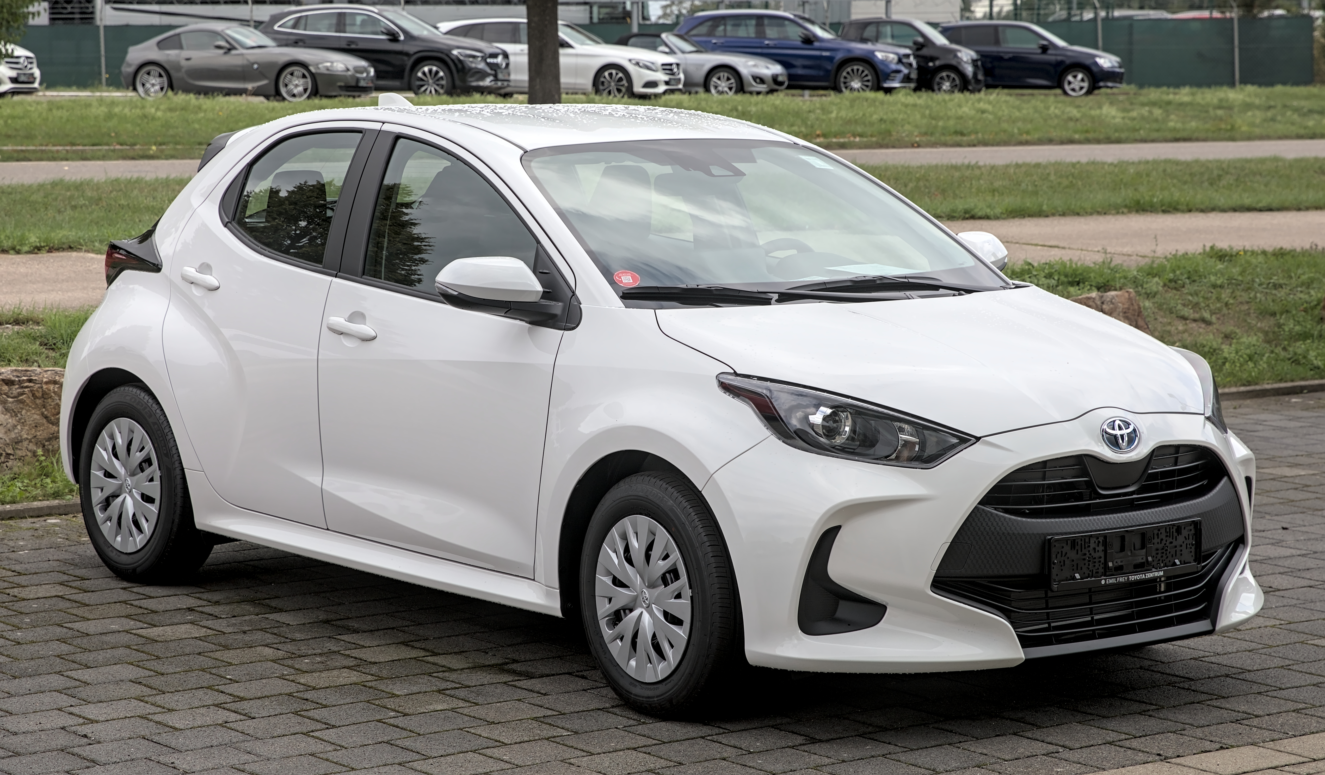 Toyota Yaris 2021 — photo 4